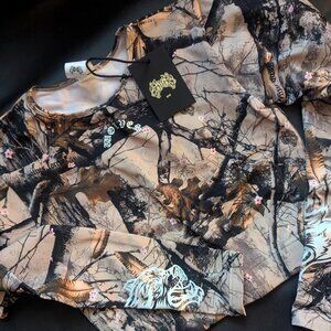 NWT Darc Sport Chopper Everson Seamless Top in Cherry Blossom Woodland Camo